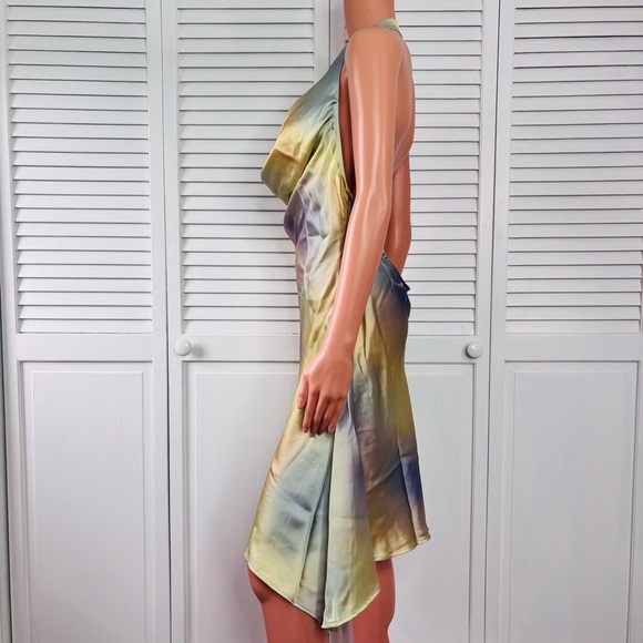 NEW WEWOREWHAT Cowl Mini Dress in Watercolor Size 16 - Picture 5 of 10